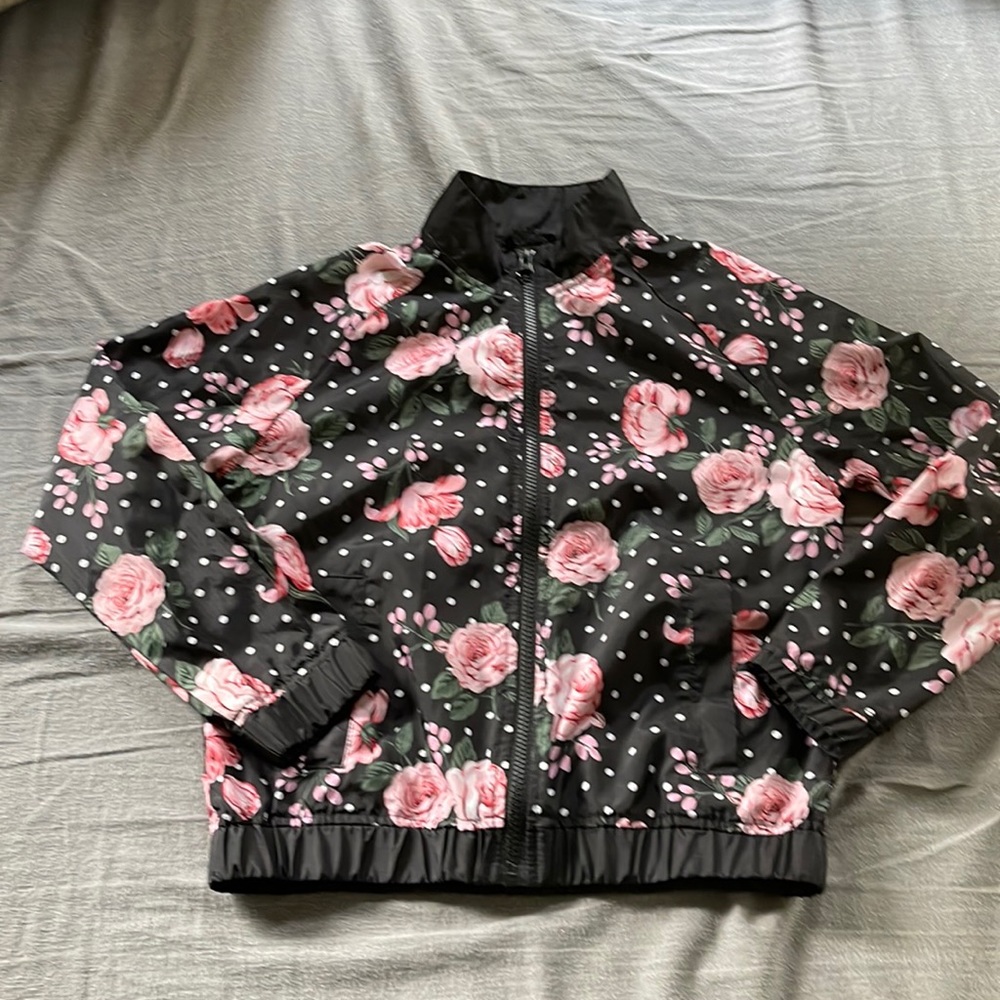 Girls Zella wind breaker sz medium